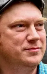 Станислав Назиров