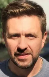 Владислав Николаев